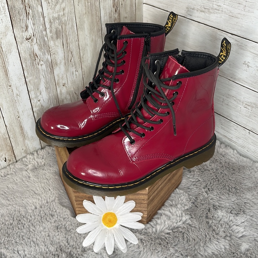 ๐Doc Martens Genuine Patent Leather Boots, EU 37 - Picture 2 of 7